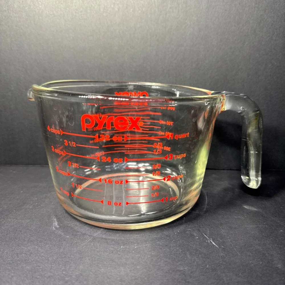 Pyrex 4 Cup 1 Liter Glass Measuring Cup Red Markings Clear Glass with Handle VTG